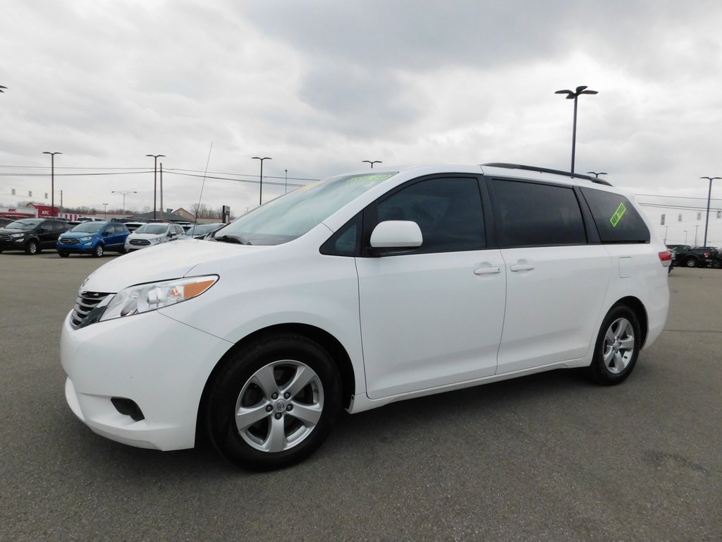 Pre-Owned 2014 Toyota Sienna L 4D Passenger Van in Richmond #ASC50411A ...